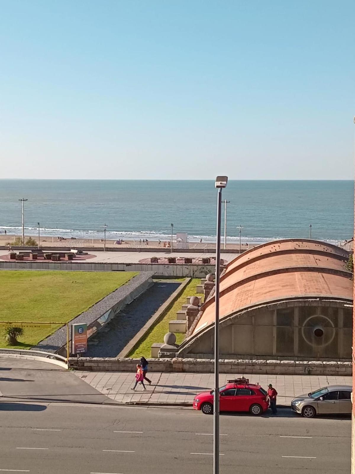 Boulevard Maritimo, Frente Al Mar Y Vista A Mejores Playas De Mar Del Plata, A Pasos Del Torreon Y Del Casino Apartamento